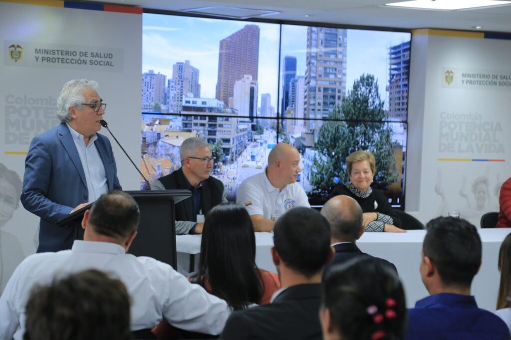 UNP y Sindicatos logran histórica firma del acuerdo colectivo 