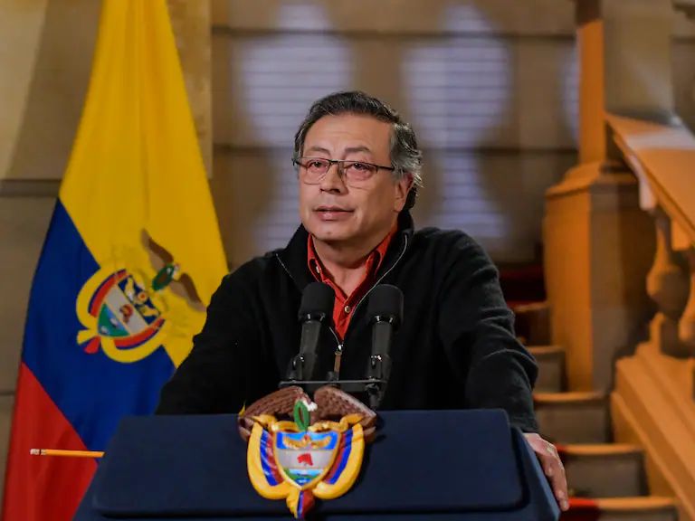 Presidente Petro pide investigar compra, tenencia y uso de Pegasus 
